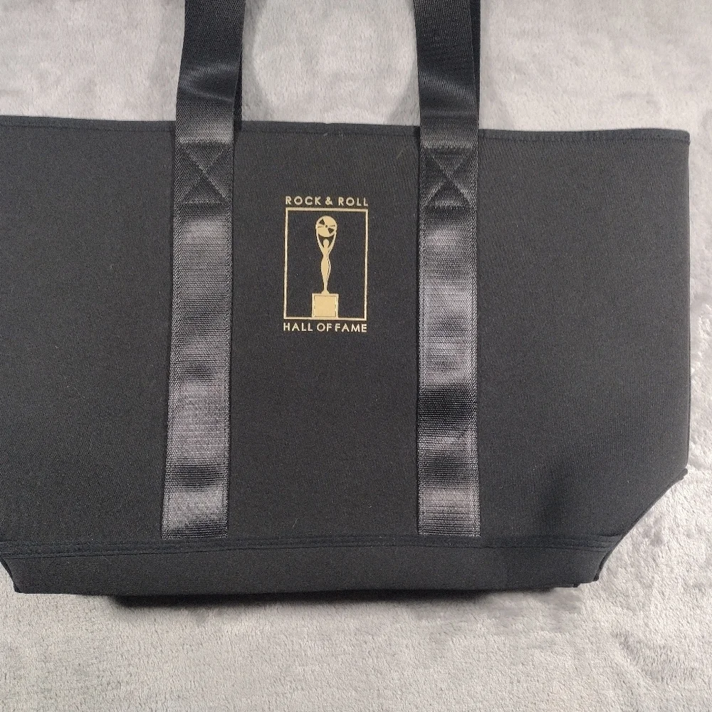 Rock N Roll Hall Of Fame Museum Trophy Neoprene Black Tote Bags NWT